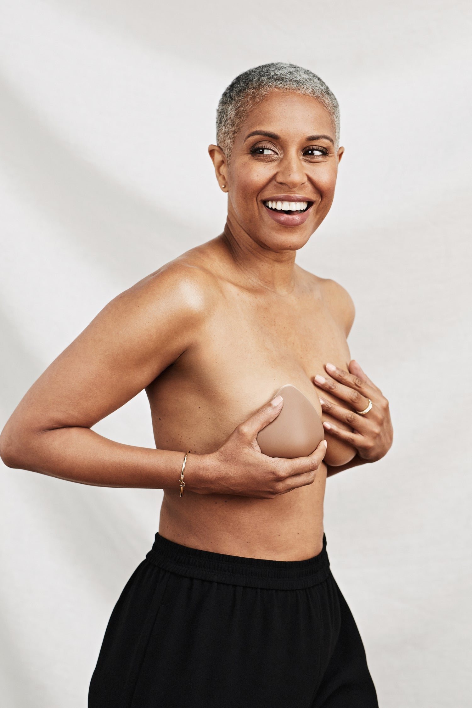 Prostheses and bras after breast cancer surgery 