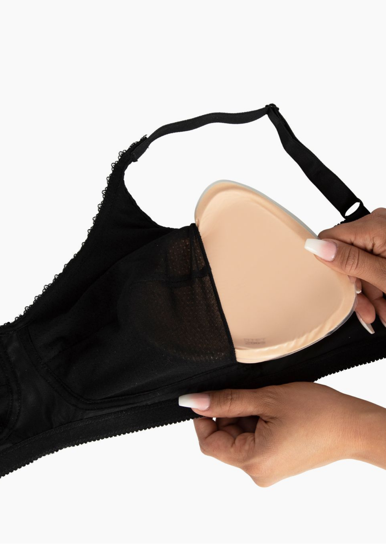 Myya Breast Form in Cashmere Beige