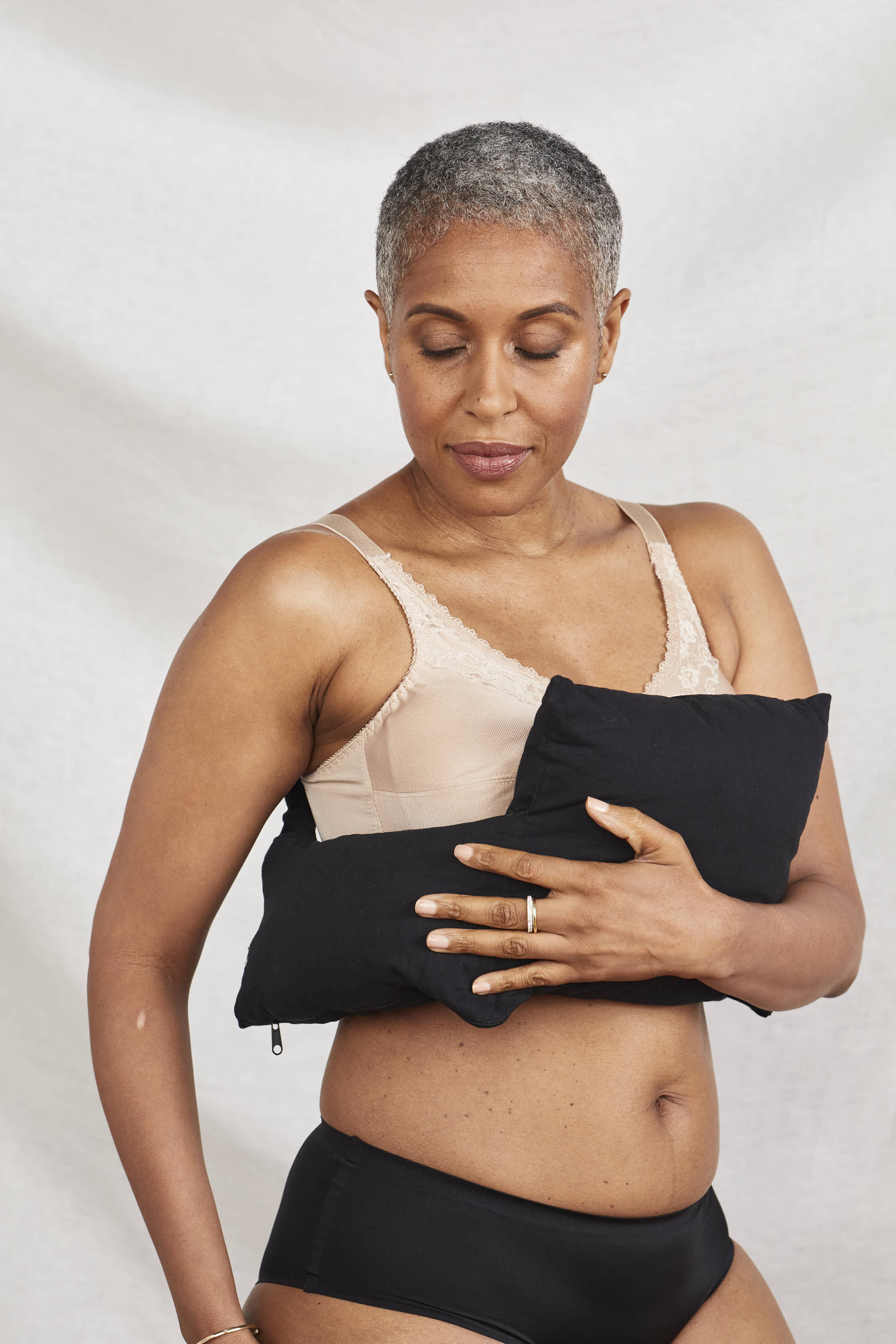 Myya Recovery Pocketed Pillow